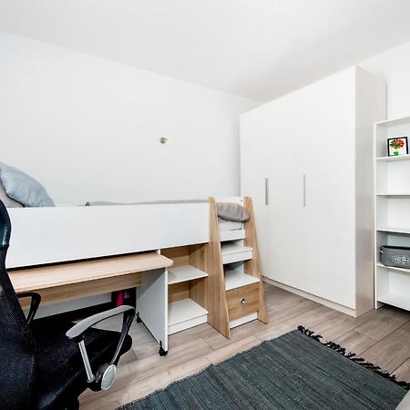Lea'S Apartment Rovinj Bagian luar foto